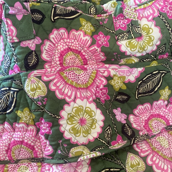Vera Bradley Green and Pink Floral Women's Bag - Picture 7 of 9